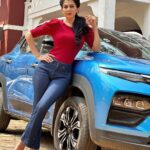 Madhavi Nimkar Instagram - Me and my ride ❤️ . . PC - Thank you @kapilhonrao 😘 #instamood