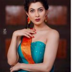 Madhavi Nimkar Instagram - ‘Star pravah parivar puraskar 2023’ 🌸🌸🌸 @star_pravah . . Style by @durggapaithanisbydarshna @durggabydarshana 🤗 . Make up and hair @makeup_artist_priyanka_taras ❤️ @sneha_sanas_makeupartist . Photography 📸@aniket_kadlak_photography_ Jewellery and footwear by @theelanstyle 💎