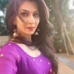 Madhavi Nimkar Instagram - Certain thing catch your eye, But pursue only those that capture the heart 💖🫶🏻