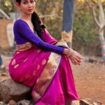 Madhavi Nimkar Instagram - Enjoying the peace that comes with watching a sunset 🌅 💖 . . #sunset 💞 PC - @momentum_storys_by_tejas_