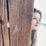 Madhu Sharma Instagram - Bholi si Surat aankhon mein masti …. #reelsinstagram #ree #reelitfeelit #reels #reelsindia #reelsvideo #reef2reef #reelkarofeelkaro #hindisongs #hindireels #viralvideos #viralreels #viral Chapel Bridge Luzerne Switzerland
