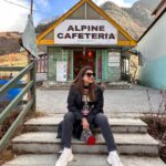 Madhu Sharma Instagram - "Even if happiness forgets you a little bit, never completely forget about it #cafe #café #sikkim #sikkimtourism #sikkimdiaries #mountains #mountain #happy #happiness Tsomgo Lake