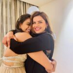 Madhu Sharma Instagram - We may not speak to each other everyday but trust me MD, there’s nothing more comforting in the world than knowing that I have someone who I can call in the middle of the night and simply rant my worries away to. Happy birthday to an irreplaceable person, thank you for being by my side throughout all my life’s dramas, for accepting my weirdness & loving me anyway. I love you, fairy god sister❤️🌍