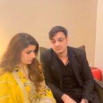 Madhu Sharma Instagram - My leg is paining #ree #reels #reelsinstagram #reelsvideo #reelitfeelit #reef2reef #repost #comedy #comdeyvideos #viral #viralreels #viralpost
