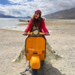 Madhu Sharma Instagram - “Be like a child – clear, loving, spontaneous, infinitely flexible and ready each moment to wonder and accept a miracle” #pangonglake #leh #ladakhtrip #ladakh #nubravalley #happy #happiness #masti #child #childinme #explorepage #explore #exploring Pangong Tso