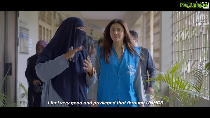 Mahira Khan Instagram - During my visit to the @VBufferzone, I was genuinely impressed by the determination of 🇦🇫 @refugees & 🇵🇰 girls. They are not only acquiring new skills but also shaping a better future for themselves & their families. Their stories show their exceptional strength & resilience. @refugees @unhcrpakistan @unhcrasia Karachi, Pakistan