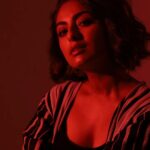Maira Doshi Instagram - Perspective! @girish_rajput_photography @arunaguptamakeupartist . . . For everyone, who saw these pictures yesterday, I had to delete and post it again because the previous pictures were pixelated. So here's a higher resolution :)