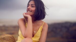 Maira Doshi Instagram - So this is what we shot early this month and I had been too excited to put it here :) 

Shot by: @vibhugalhotra 

And Kudos to my gorgeous team who made this film happen.
@ayu.agnihotri @mriduldhadda4 @gaganm.p.singh ❤️❤️❤️
