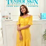 Maira Doshi Instagram – @dr.soniatekchandani and the whole team at @tenderskininternational thank you for being so so amazing ❤️❤️❤️❤️ you’ve all my heart and my skin feels so alive ❤️

#HairSolution #HairAndSkin #TenderSkinClinic