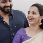 Malavika Krishnadas Instagram - Much more than the wedding day I actually enjoyed the preparations that went behind it , I specially miss those moments with my family and the efforts they put up for the rehearsal sessions🥹✨. I enjoyed each and every these memorable moments from planning to executing my big dayy🌝. I couldnt post everything but here are my fav snippets from those days. @sabarinathk_ @red_dot_events @aatmabyamitha @lightsoncreations @divaldi_wedding_planners @mukeshmuralimakeover @__ektha_bridesofficial @brownhue_mehendi @bhavinesh_bharathan @ftv_salon_thrissur @tasvafashion @sri_devi_textiles . #wedding #keralawedding #hinduwedding #sangeet #sangeetoutfit #sangeetdance #weddingprep #weddingmakeup
