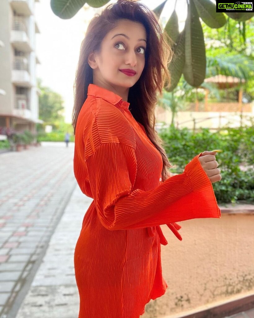 Manasi Naik Instagram - It’s the RECIPROCITY for me. I deserve to be FILLED the same way I pour…👱🏻‍♀️ Thank you Universe 💫 I will Not Give Up Growing Glowing And Healing ❤️‍🩹 #ManasiNaik #Actor #Performer #Beingme #OnMyOwn #Beauty #OOTD #fashionstyle #MyStyle #Secret #grattitude #Happy #survivor #Growing #Glowing #WorkingHard #WatchMeGrow #ThankYou #SelfRealisation #survivor #Cultured #Morals #Focused #mentalhealthawareness #MentalPeace #NewDreams #NeverGiveUp #newbeginnings 🧿 #CatMomOf12