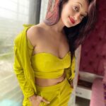 Manasi Naik Instagram - WORK while they sleep 😴 LEARN while they Party 🎉 SAVE while they spend 💰 LIVE like They Dream 💭🤣🤙🏻 This…Coming Soon 🍀🫶🏻🎬 The clock is ticking…🍀 Kuch der Aur⏳ Thank you Universe 💫 I will Not Give Up Growing Glowing And Healing ❤️‍🩹 #ManasiNaik #Actor #Performer #Beingme #OnMyOwn #Beauty #OOTD #fashionstyle #MyStyle #Secret #grattitude #Happy #survivor #Growing #Glowing #WorkingHard #WatchMeGrow #ThankYou #SelfRealisation #survivor #Cultured #Morals #Focused #mentalhealthawareness #MentalPeace #NewDreams #NeverGiveUp #newbeginnings 🧿 #CatMomOf12