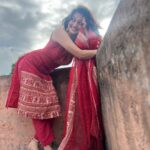 Manasi Naik Instagram - I’m a Very very Boring Baby ! All I do is Work Hard,Make Money And Come Home 🏡❤️🫶🏻 Kuch Der Aur…☔️ Thank you Universe 💫 I will Not Give Up Growing Glowing And Healing ❤️‍🩹 #ManasiNaik #Actor #Performer #Beingme #OnMyOwn #Beauty #OOTD #fashionstyle #MyStyle #Secret #grattitude #Happy #survivor #Growing #Glowing #WorkingHard #WatchMeGrow #ThankYou #SelfRealisation #survivor #Cultured #Morals #Focused #mentalhealthawareness #MentalPeace #NewDreams #NeverGiveUp #newbeginnings 🧿 #CatMomOf12