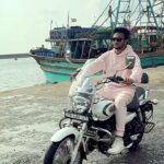 Mani Chandra Instagram - Dream - Plan - Go 🔥 Rest is just a game 💯 Play well 😎 Kasimedu Fish Market