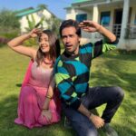 Mansi Srivastava Instagram - Here in your City today #ambikapur ❤️ With the energetic @karansharmaa_official 😅😀 and today’s amazing team 🎉 @talentfullon @abhi1_15 @swati1475 @rishiagrwal