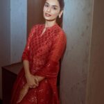 Manushi Chhillar Instagram - ❤️❤️ @archanajaju.in @anaqajewels @pixel.exposures @hair.studio.suhas @sheefajgilani @styledbyastha