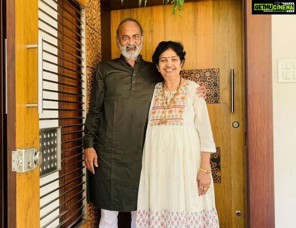 Maulika Patel Instagram - Wow, 40 years of being together! I meant to say 40 years of togetherness 😜filled with love, happy moments, unforgettable memories, the experience of living with or without each other, being each other's backbone without fail, and the occasional fights. How could any couple live without those? 😅 I'm truly proud of you two for setting such a magical example of a relationship and its importance. Everything changes with time, and your relationship has only gotten stronger with each passing day. Your arranged marriage has turned into a love marriage, and I'm so happy for you both. May you continue to be like this for the next 100 years together. It's a great pleasure to see both of you spending time with each other throughout the day, being each other's strength. On this day, I want to encourage both of you to live out the moments you may have missed in your younger years due to work or responsibilities. I love You both😘 Happy 40th anniversary Mummy Pappa ♥️♥️