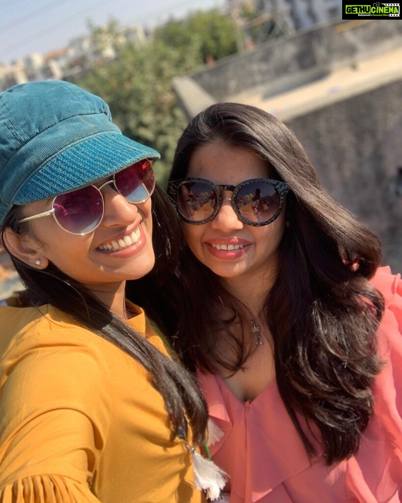 Maulika Patel Instagram - A Friend who always gives love, a very good friend like a sister and i am so blessed to have you in my life 🤗 Such friends who meet with blessings, those whom we do not call regularly , yet those who ask once in 10 days how are you, where are you, never feel bad And when her call does not come then I start worrying that what is going on in her life that she is not taking my care. We never fought or angry by each other we always understand and stood for each other no matter what. “यह दोस्ती हम नहीं छोड़ेंगे, छोड़ेंगे दम मगर तेरा साथ ना छोड़ेंगे” 😜 I always remember the time we spent together “The classic time” 😀 Many more to live.. Journey From college time to budhapaa 😜 God bless you with everything you want in life 🫶🏻 I love you so much Janu banu ♥ Wishing you a very happy birthday 🎂💫