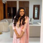 Meena Instagram - 💕💕💕