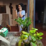 Meenakshi Raveendran Instagram - Thanks for all the surprises guys...@sangeeth.nair and @an_dharan1443, each and every single time, the effort you guys take for me is commendable and the cake was delicious, i must say... Thankyou @suhaidkukku_ for your surprise visit, ordering cake even if you were not well and @deepzzpaul we missed you... last but not the least @daindavis_dd_ thanks for making it so special, the effort you put behind is just "ADIPOLI", the way you decorated the room, idea of designing the cake with lufthansa nd clap board, inflating balloons and all these within a very short time even after our hectic day😘... You are just Kidilam😉 Thankyou so much once again guys...for turning it out to be a great day This birthday was so special for me, so ineem suprise videos are coming