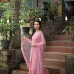 Meenakshi Raveendran Instagram - Unveil the Elegance Outfit by @blush_bridalboutique Mua @makeover_by_mufeee