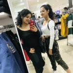 Meenakshi Raveendran Instagram - Hey! Are you Mr. Mirror? You are super handsome, i should confess. I love looking at you every damn time😘 @iam_amelu