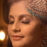 Megha Chakraborty Instagram - In Frame:- @chakrabortymegha . Shoot Concept & Look Designed By:- @nehaadhvikmahajan @bridalsbynam @imuseacademy . 💄MUA , Hair & Styling :- @nehaadhvikmahajan . 🥻Saree :- @neerusindia . 💍Jewelery :- @sonisapphire . #meghachakraborty #makeup #ootd #nehaadhvikmahajan #makeupbyme💄 #nammakeovers #bride #to #be #bridal #look #bridalmakeupartist #destinationweddingmakeupartist #weddingmakeup #hair #hairstyling #nammakeovers #bollywood #television #makeupartist #mumbai #traveller #all #over #the #globe