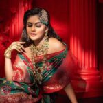 Megha Chakraborty Instagram - NAVRATRI DAY 6 featuring @chakrabortymegha as the Modern Indian Goddess where she represents the color Green💚 . Shoot Concept & Designed By:- @nehaadhvikmahajan @bridalsbynam . 💄MUA , Hair & Styling :- @nehaadhvikmahajan . Assisted By :- @styleby_vaishnavi . 🥻Saree :- @neerusindia . 💍Jewelery :- @sonisapphire . 🎥:- @deepak_das_photography @kakali_das_photography . #meghachakraborty #makeup #ootd #nehaadhvikmahajan #makeupbyme💄 #nammakeovers #bride #to #be #bridal #look #bridalmakeupartist #destinationweddingmakeupartist #weddingmakeup #hair #hairstyling #nammakeovers #bollywood #television #makeupartist #mumbai #traveller #all #over #the #globe
