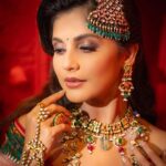Megha Chakraborty Instagram - NAVRATRI DAY 6 featuring @chakrabortymegha as the Modern Indian Goddess where she represents the color Green💚 . Shoot Concept & Designed By:- @nehaadhvikmahajan @bridalsbynam . 💄MUA , Hair & Styling :- @nehaadhvikmahajan . Assisted By :- @styleby_vaishnavi . 🥻Saree :- @neerusindia . 💍Jewelery :- @sonisapphire . 🎥:- @deepak_das_photography @kakali_das_photography . #meghachakraborty #makeup #ootd #nehaadhvikmahajan #makeupbyme💄 #nammakeovers #bride #to #be #bridal #look #bridalmakeupartist #destinationweddingmakeupartist #weddingmakeup #hair #hairstyling #nammakeovers #bollywood #television #makeupartist #mumbai #traveller #all #over #the #globe