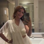 Megha Chakraborty Instagram - Pari hun main 🥰 Outfit: @neerusindia #meghachakraborty #réel #reelsinstagram #reelkarofeelkaro #trendingreels #trending #fun #ethnic