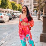 Mitali Mayekar Instagram - A wise woman once said, I love outfits with pockets so I can hide my hands there to control the urge of slapping you…🤭 - @smell_of_sunflowerss . . 📸 @sidchandekar #travel #travelbug #seville #spain #euroupetrip #europe23 Seville, Espana