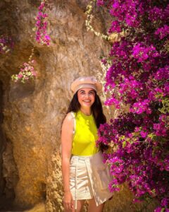 Mitali Mayekar Instagram - Drooling over the bougainvillea, forever and always.🥹😍
📸 @sidchandekar 
👗 @zara 
Styled by- @shivanipatil_ ♥️
#europe #europetrip #travelbug #bogainvillealove #españa #barcelona #vacayvibes #explore #tinypanda