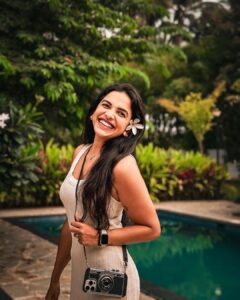 Mitali Mayekar Instagram - Got that good girl faith.🌼