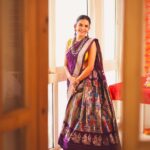 Mitali Mayekar Instagram - The ‘let’s dress up’ season is coming up and I can’t keep calm.❤️🌸 Saree- @zartaricouture Jewellery- @silvoguebyranka #marathimulgi #festiveseason #diwalionmymind