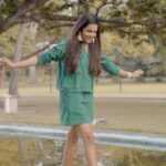 Mitali Mayekar Instagram - @metroshoesindia I owe half of my travel wardrobe to you! Brings out the inner tourist and the traveller in me. Boots or heels, whatever’s your style. Metro’s got your back. Check out their travel-worthy collections today! #metroshoesindia @goldcoastfilmsofficial Outfits- @fancypastelsindia