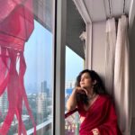 Mithila Palkar Instagram - पहिली दिवाळी 🏠✨ Happy Diwali, everyone! Here’s wishing you the brightest and loveliest year! Be safe ♥️ Saree @sawenchi Jewellery @houseofaadyaa