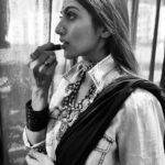 Monica Khanna Instagram - उसकी ज़ुल्फों से बुनीं नज़्में, आँखों से शायरी चुराई, कलम में भरी उसके काजल की स्याही, उसके होंठों ने ग़ज़ल लिखवाई। @kunwar_harsh__ #instalove #instagram #instagood #monikakhanna #selfmusing #gratitude #begoodtoyourself #instapost #instapicture #instadaily #blackandwhite #blackandwhitephotography #photography #saree