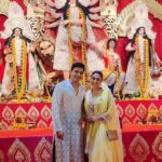 Mouli Ganguly Instagram - This is a small glimpse of how this year I celebrated the divine feminine energy that guides us with strength and love always ❤️🙏 #duggadugga Thanku to all my friends who made it special for me @niveditabhattacharya.official @jyotimukerji @sharbanimukherji @samratmukerji @vishaljoshi75 My hubby @mazher.sayed @jaya.bhattacharya @shomumitra @sumonachakravarti @sengupta.joyeeta @rajeshwaridatta @rohitmehtaactor @abhishekbasudop @shwetabasuprasad11 @pallavichatterjeeofficial @jaan.kumar.sanu @rupaliganguly @ashwinkverma(sorry cldnt post any pic since I think it was on someone else's phone ) . @northbombaydurgapuja