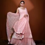 Mrunmayee Deshpande Instagram - Saregamapa ❤️ Outfit: @shivaliahmedabad @nehachaudhary_ @sujatakadam_ @snehakelkar906 @sarrikaaaaaa #fashion #fashionphotography #traditional #mrunmayeedeshpande