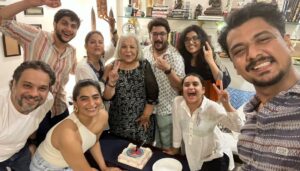 Mukta Barve Instagram - You are super cute Rohini tai. Love you a lot. 
तुमच्या एनर्जी आणि उत्साहाला सलाम. खूपसारं प्रेम happy birthday dear @rohinihattangady 
🧡🧡🧡💙💙💙💚💚❤️❤️❤️🤍🤍🤍