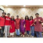 Mukta Barve Instagram - चारचौघी १०० वा प्रयोग! 🙂 ♥️♥️♥️♥️ Bal Gandharva Ranga Mandir