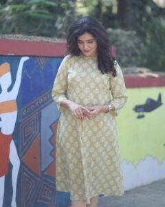 Mukta Barve Instagram - Get summer ready with us ♥️

Dresscode : MMB -004

Available in all sizes! 

In frame : @muktabarve 

Neck piece : @saajbyshalaka 

MUA : @gayatridhanve_mua 

Shot by : @prashantdhanvephotography

#womenwear #cottoncoordsets #womenfashion #indianfashion @retro #fashionblogger #fashionstyle #sustainablefashion #cotton #ootd #style #styling #actor #fsshionista #muktabarve #collaboration #marathimandaldubai #dubai #clientdiaries #client #dubaiexpact #dubai🇦🇪 #online #homegrown #brand #onlinebusiness #onlineshopping #vocalforlocal #india #marathimulgi #fashiongram