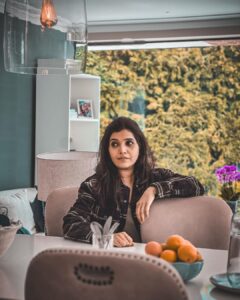 Mukta Barve Instagram - #2 London Series by @sidchandekar #london #film #marathimovie #shoot #feel #weather #filter #location