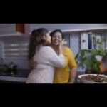 Muktha Instagram - New video out now Link in bio Amma❤️ @shalypathadan Camera 🎥 & editing Thank you @doshymaria
