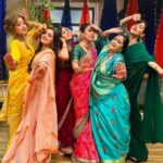 Muskan Bamne Instagram - #Day6 of Navratri with Anupama ki 6 devis . . . . . #anupamaa #navratri #dimpi #nishisaxenaa #leela #barkha #kavya #pakhi #muskanbamne #alpanabuch #rupaliganguly #ashleshasawant #madalsasharma