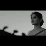 Naina Ganguly Instagram - दिल को करार आया तुझपे है प्यार आया पहली पहली बार आया ओ यारा.. 🖤 . . . . . . . . . . . . . . #reelsinstagram #reelsinsta #reelsviral #reels #reelsindia #feelkorboreelkorbo #feelitreelit #feelkaroreelkaro #newreels #webseriesactress #webseries #indianwebseries #actorslife #actress #tollywood #tollywoodactress #bengali #charitraheen #nainaganguly