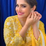 Naina Ganguly Instagram - Aankhon ki Gustakhiyan.. 💛 . . . . . . . . . . . . . . . . . . #feelitreelit #feelkaroreelkaro #feelkorboreelkorbo #bollywood #bollywoodsongs #bollywoodstyle #ankhonkigustakhiyan #reelsinstagram #reelsinsta #reelsviral #trending #trendingsongs #tollywood #tollywoodactress #actorslife #nainaganguly