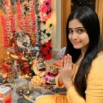 Naina Ganguly Instagram - गणपति बाप्पा मोरया 🙏🏻🪷🪔 May Lord Ganesha bestow you power, destroy your sorrow and enhance happiness in your life. ❤🌸 #GaneshChaturthi