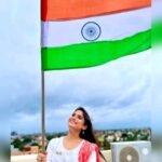 Naina Ganguly Instagram - Happy Independence Day. Jai Hind 🧡🤍💚 Celebrating 75 years of our independence. 🇮🇳 Freedom is something you have to fight for. We have fought hard to earn it, so let’s celebrate our freedom. Never let go of it and always carry it in your heart. #harghartiranga #75thindependenceday #independenceday