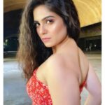 Naina Ganguly Instagram - There is fire in her eyes and if you look close enough you can see the sun burning within her. 🔥 ☀ . . . . . . . . . . . . . . . . . . . . . #sunday #sundaypost #sundaymood☀️ #igaddict #igfashion #igpost #igdaily #igers #instagood #instafashion #instadaily #instamood #instagram #ootd #ootdfashion #photoshoot #photooftheday #picoftheday #lookoftheday #bestoftheday #tollywood #tollywoodactress #nainaganguly